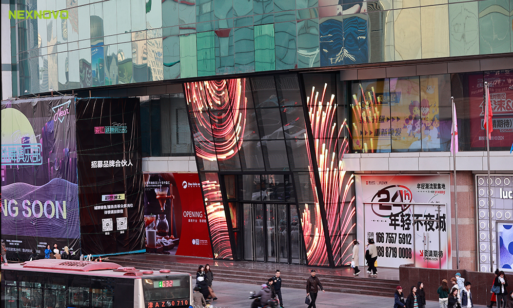 晶泓LED光電玻璃-天津津投吉利大廈項目.jpg 晶泓LED光電玻璃-天津津投吉利大廈項目.jpg