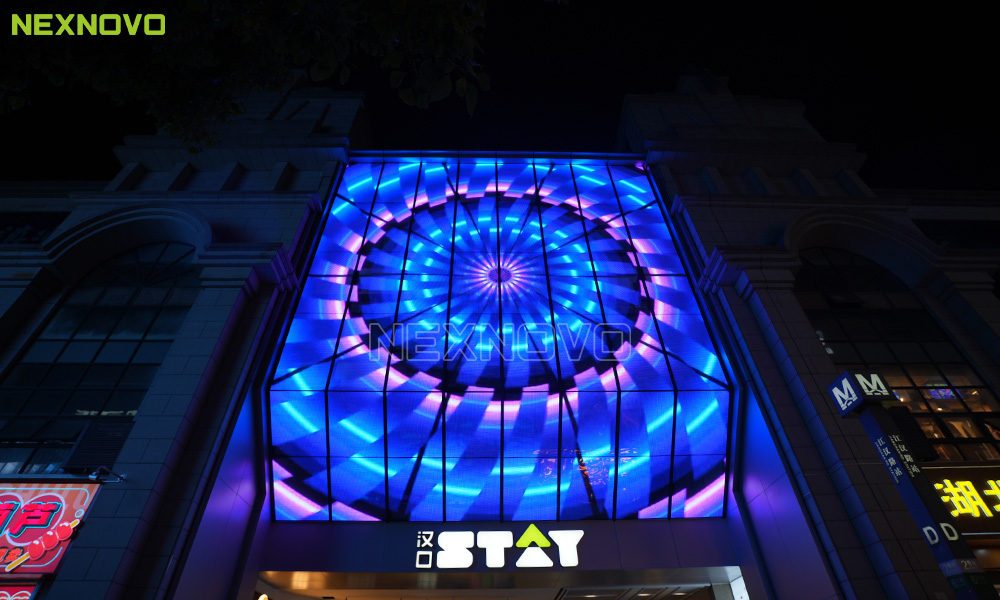 晶泓LED光電玻璃幕墻項(xiàng)目-漢口STAY.jpg 晶泓LED光電玻璃幕墻項(xiàng)目-漢口STAY.jpg