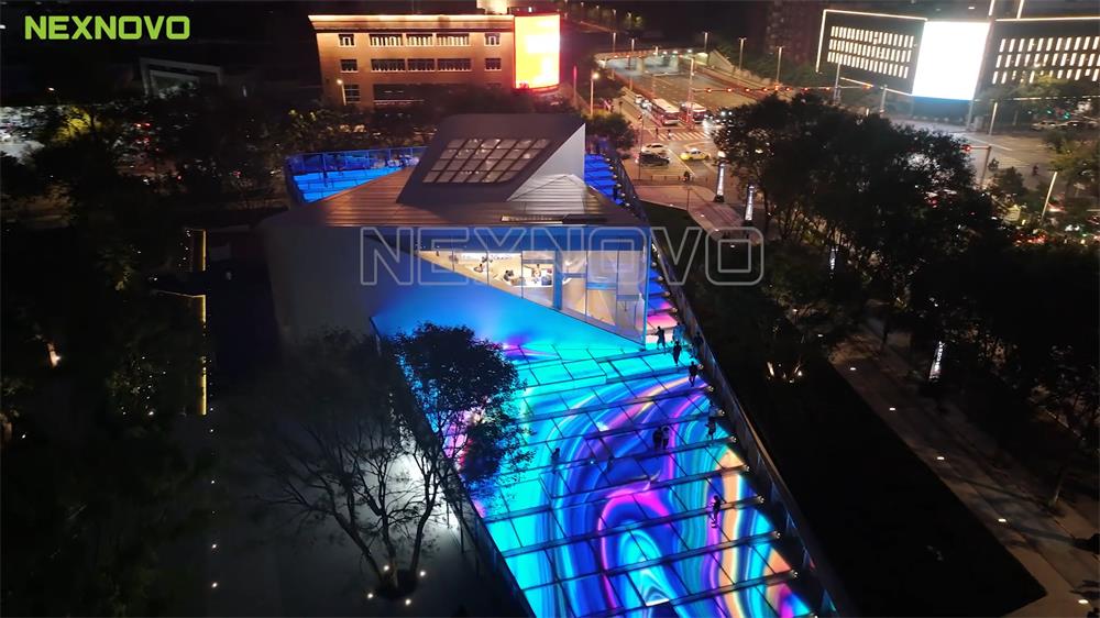 晶泓LED光電玻璃互動階梯.jpg 晶泓LED光電玻璃互動階梯.jpg