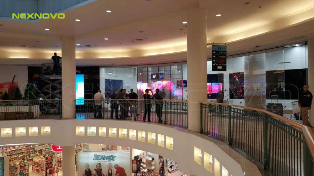 以色列Poalim Digital 銀行玻璃LED顯示屏項(xiàng)目(圖3)