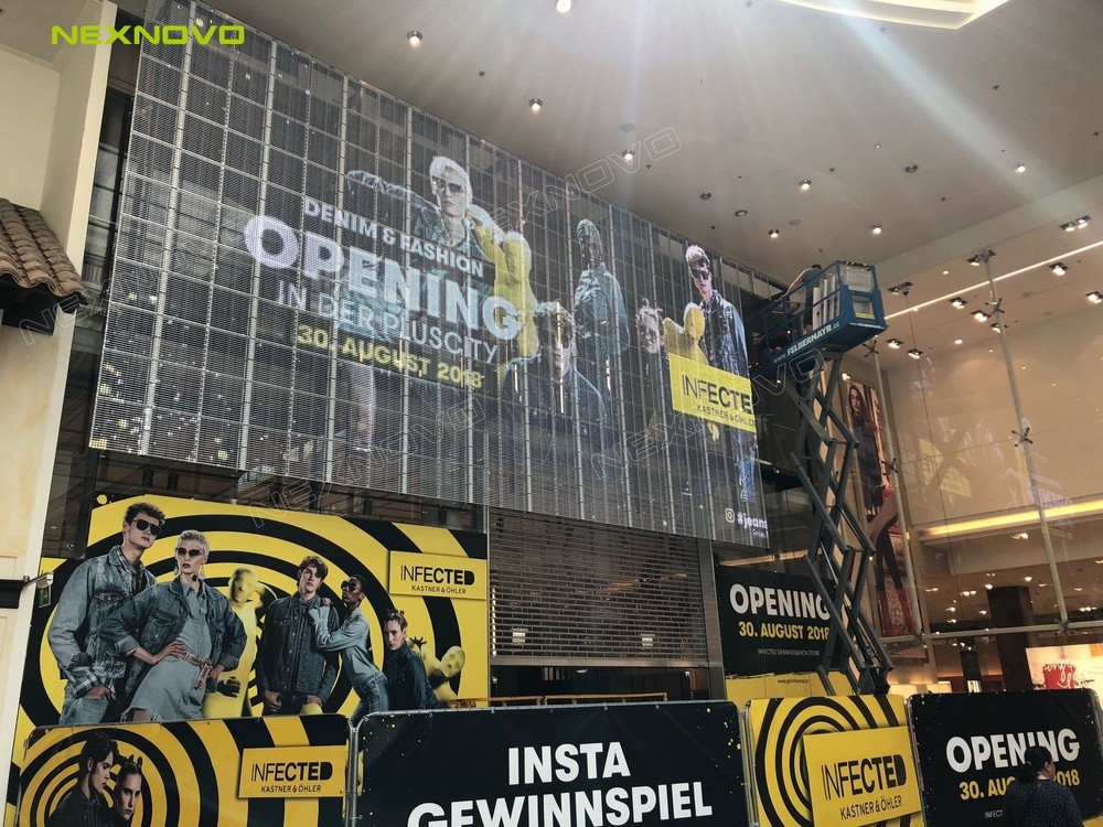 奧地利商場Plus City 晶泓透明顯示屏(圖2)