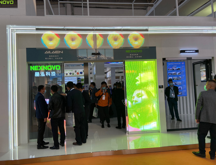 LED透明屏移動(dòng)門 LED透明屏移動(dòng)門